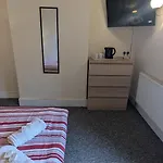 호텔 Bristol Hotel 브리스틀