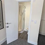Bristol Hotel *