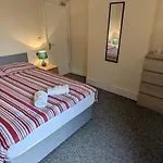 Bristol Hotel 호텔