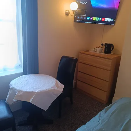 Bristol Hotel فندق بريستول